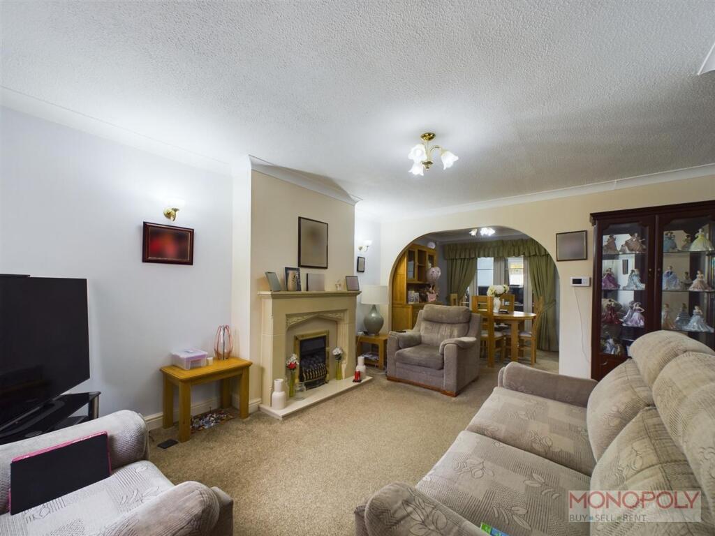 Birkdale Road, Wrexham, LL13 photo 3