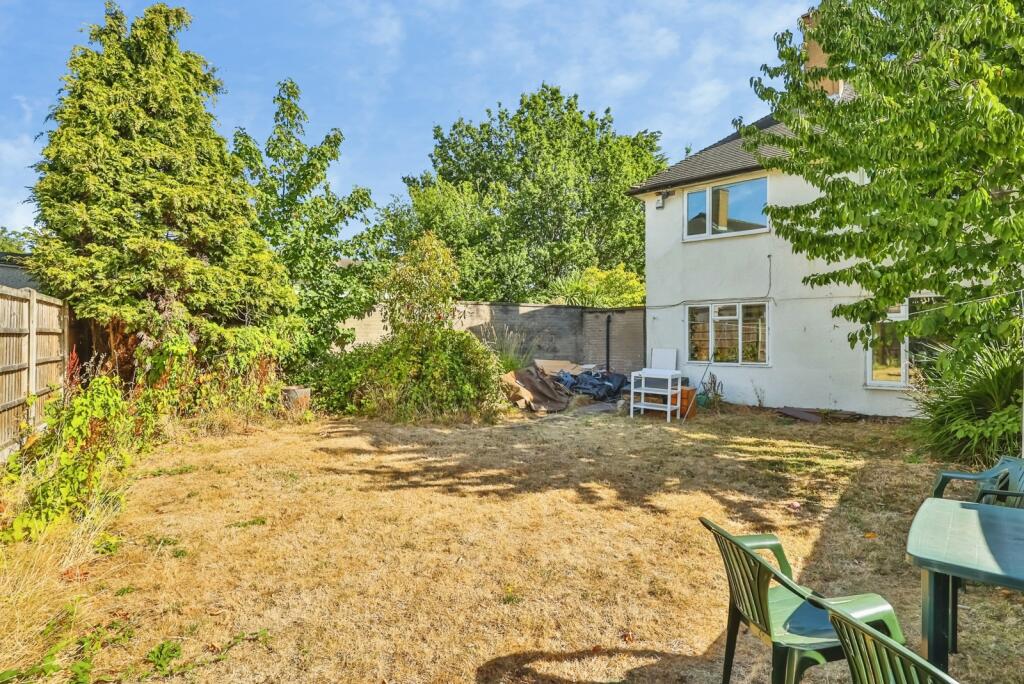 House in Nottingham, Nottinghamshire - View 4