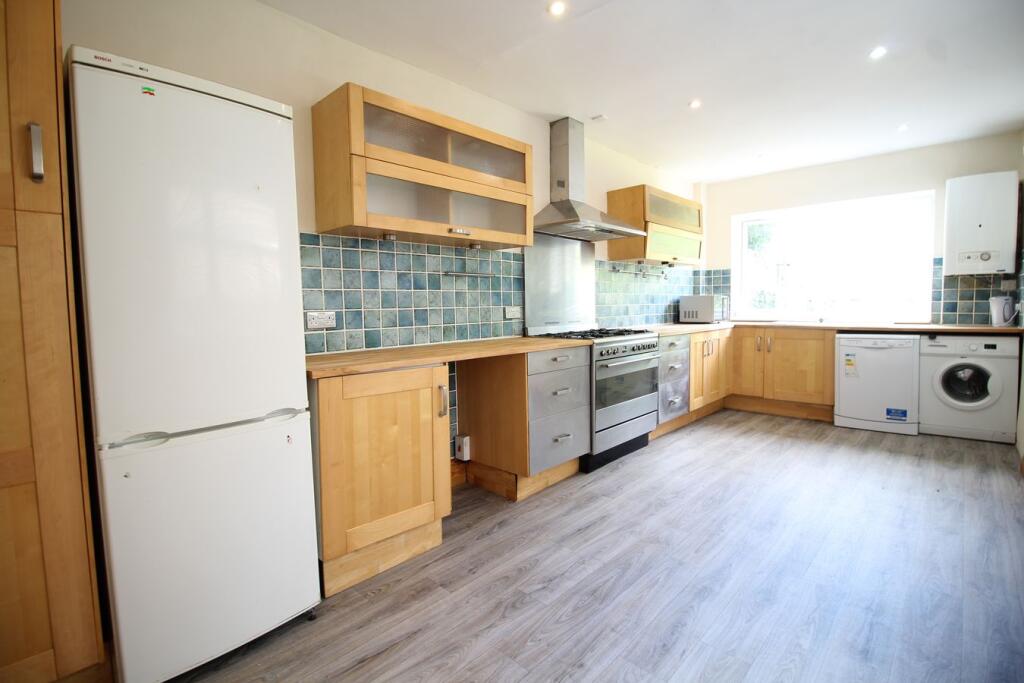 Main image of property: Frant Road, Thornton Heath, CR7