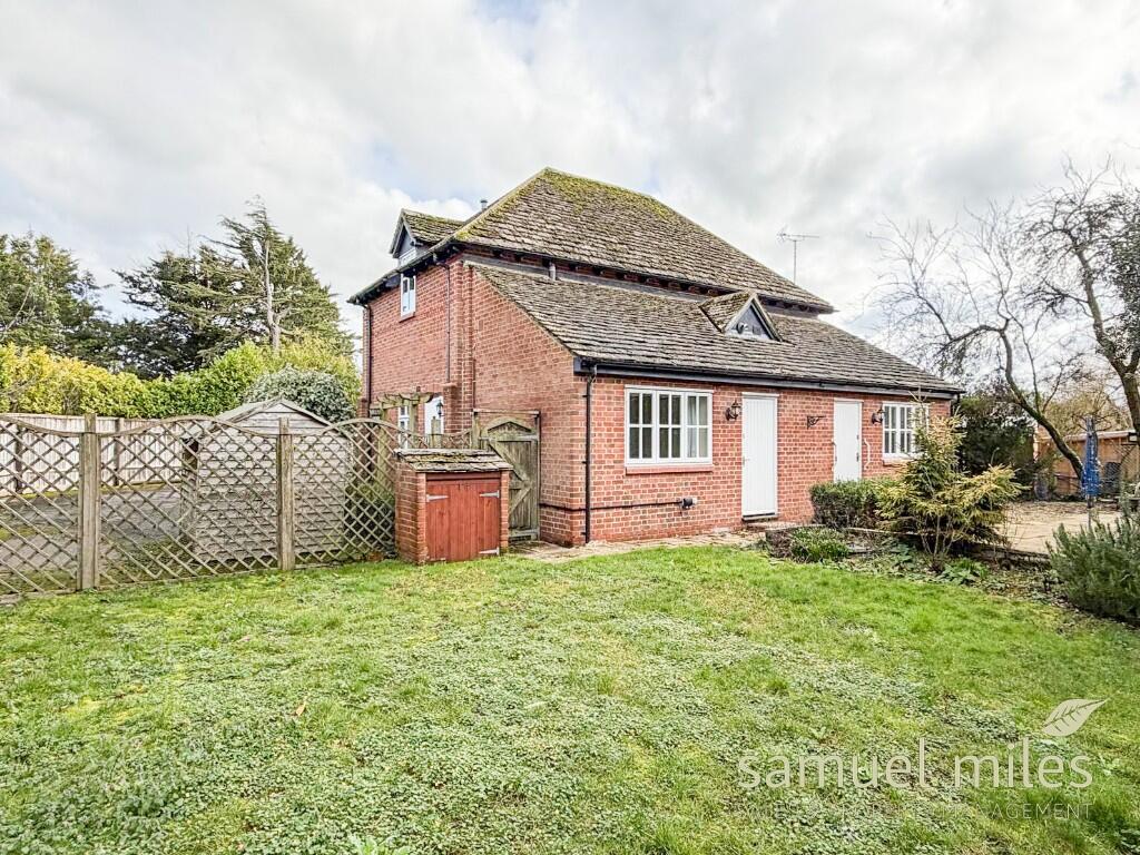 THE Coach House, Noremarsh Road, Royal Wootton Bassett, SN4 8BW. photo 4