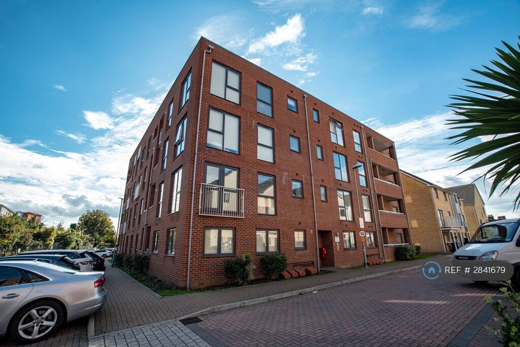 Main image of property: Draper Close, Grays, RM20