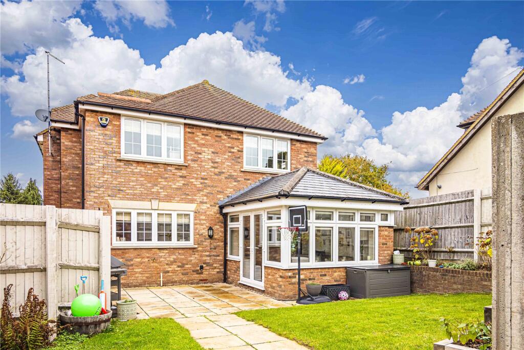 Main image of property: Dunstable Road, Caddington, Central Bedfordshire, LU1