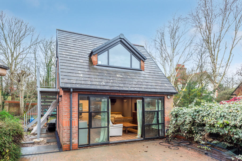 Main image of property: Beeching Close, Upton, OX11