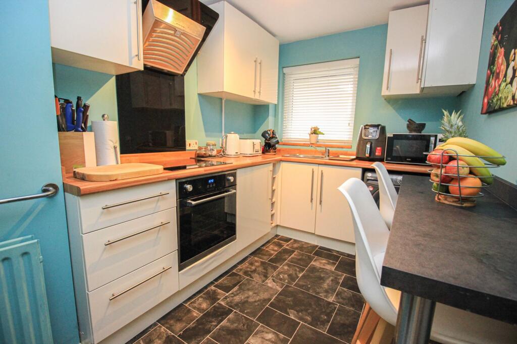 2-bed other on Redcote Close, Bitterne Village, SO18, £180,000