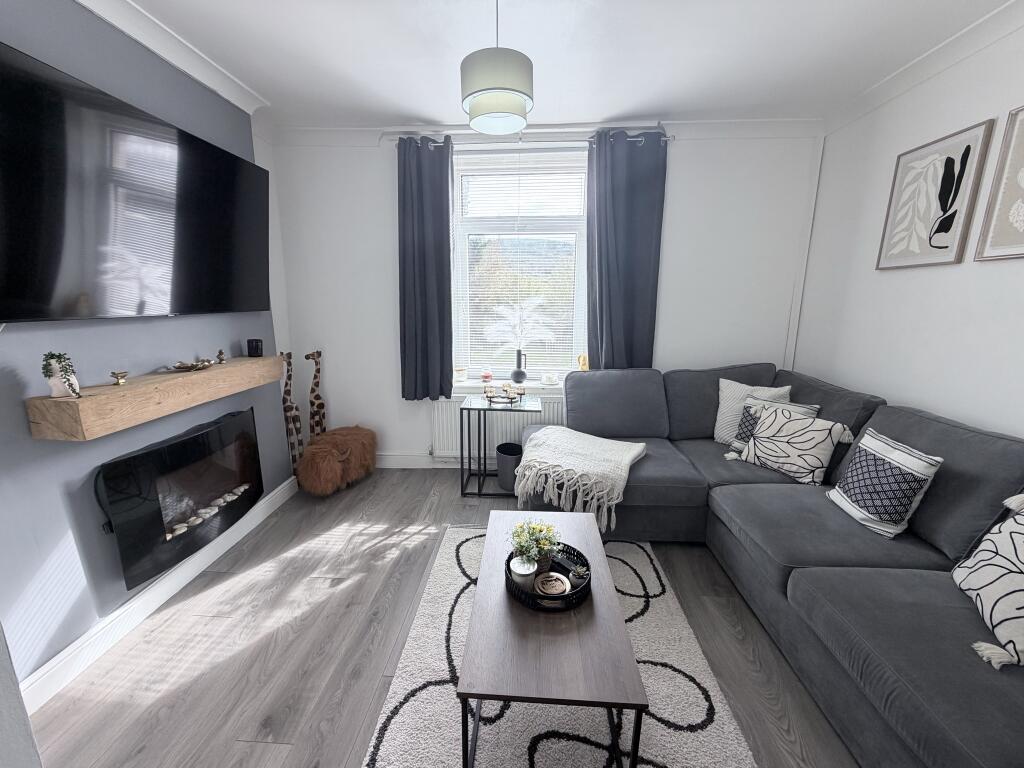 House in Bryn, Neath Port Talbot - View 4