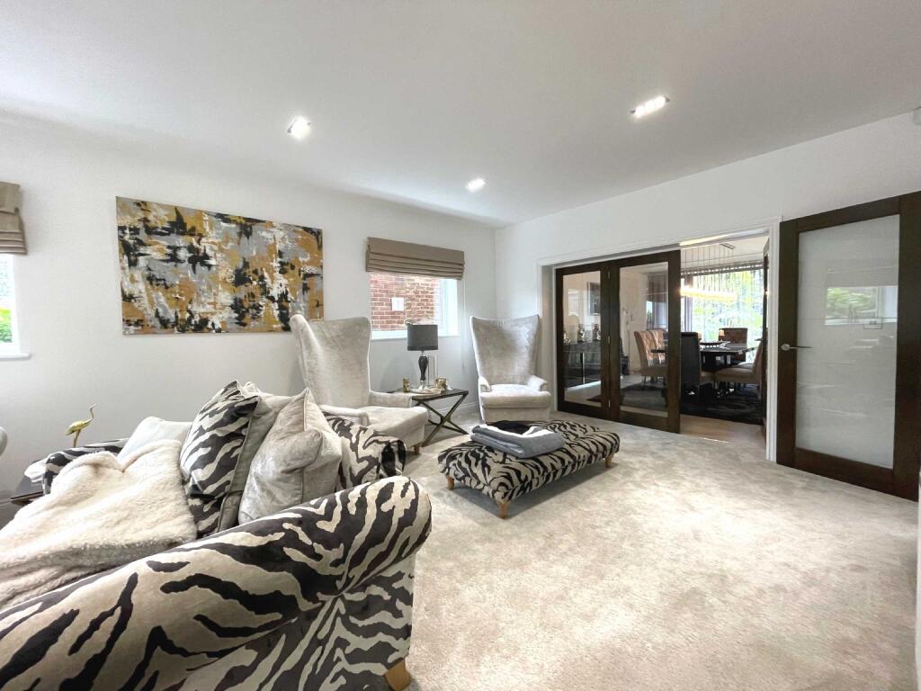 House in Enfield - View 5
