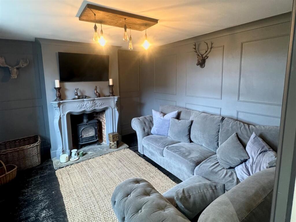 Wellingtonia Terrace, Hingham photo 3