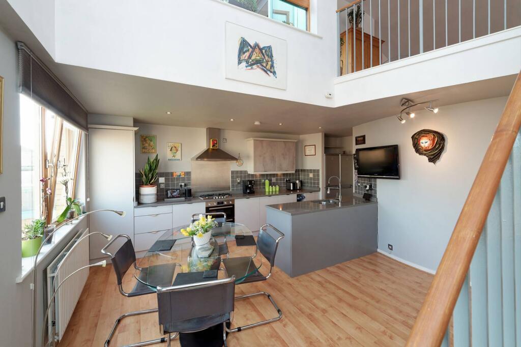 3/3, 11 Queen Elizabeth Gardens, New Gorbals, Glasgow, G5 0UJ - View 4