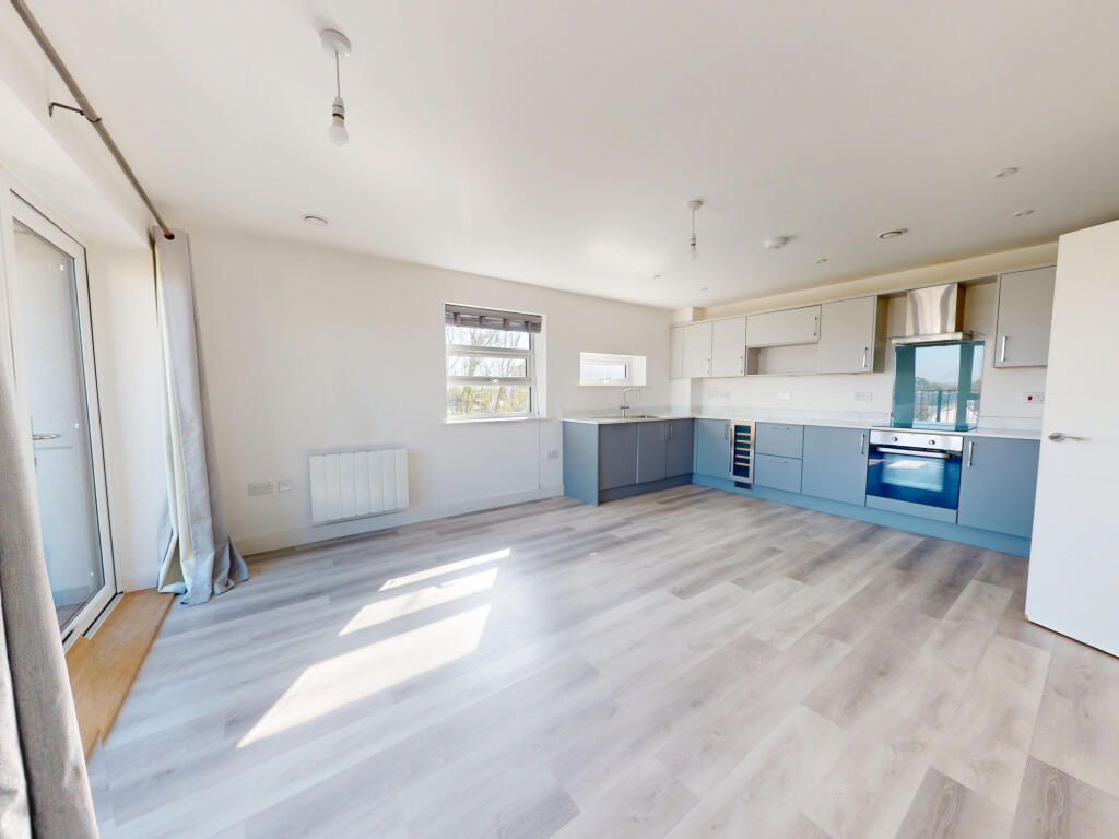 Main image of property: Hop Pocket, Maidstone Road, Paddock Wood, TN12 6GS