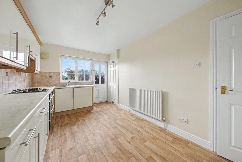 House in Chesterfield, Derbyshire - More
