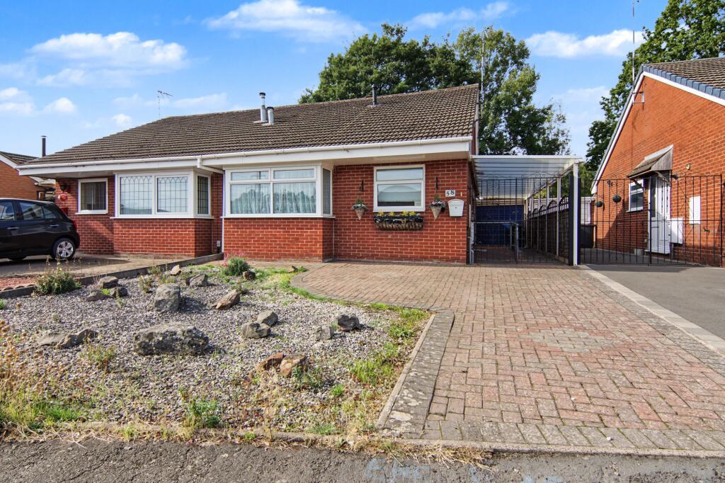 Main image of property: Ashington Road, Bedworth, CV12