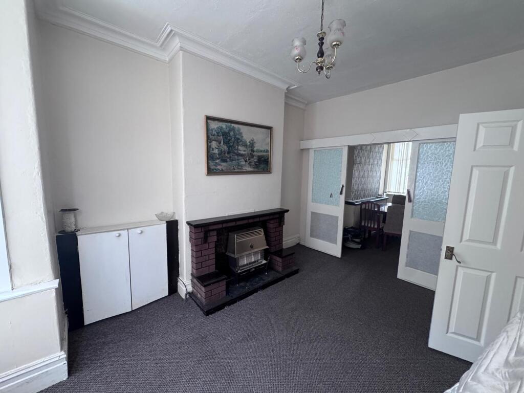 House in Manchester, Old Trafford - View 2