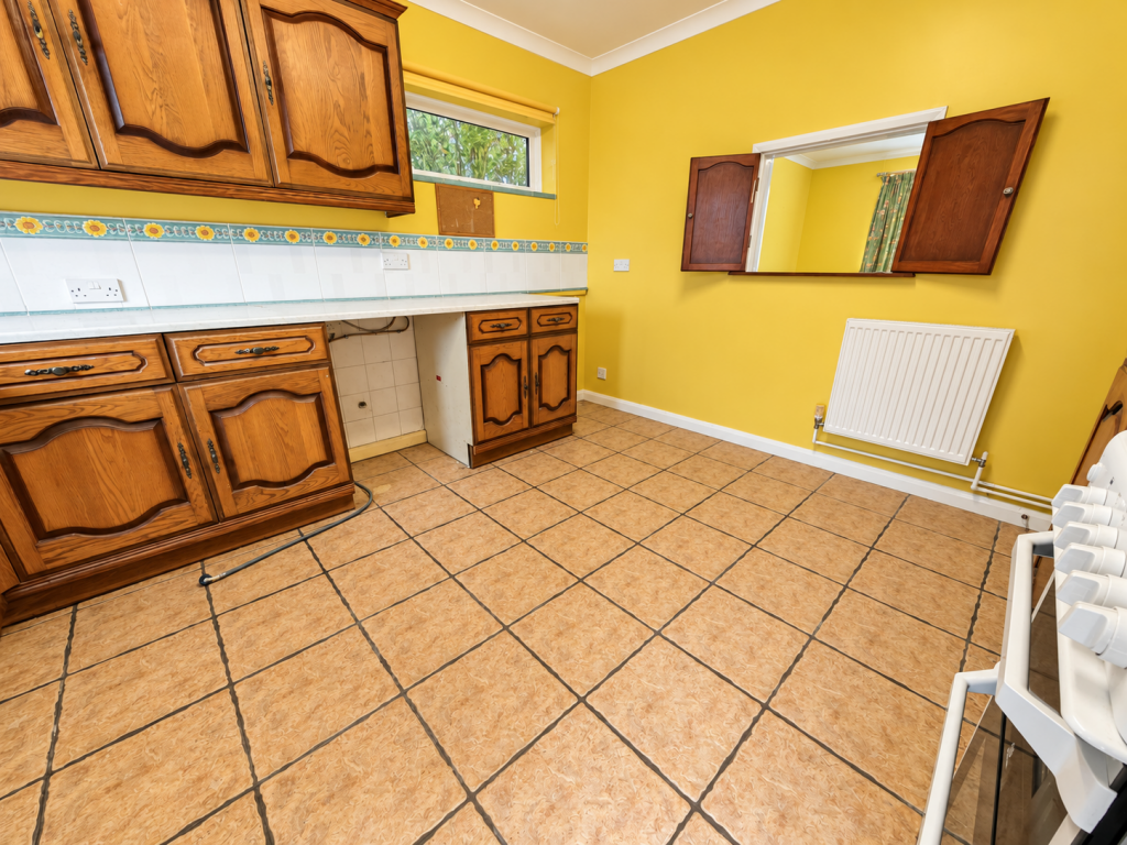 House in Teignbridge, Dawlish - More