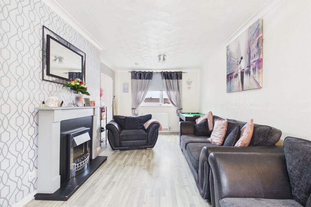 Tarbert Place, Carluke, ML8 photo 3