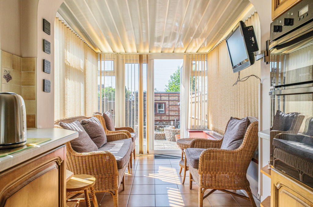 House in Worthing, West Sussex - View 4