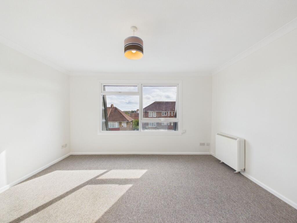 Penhill Road, Lancing, BN15 photo 4