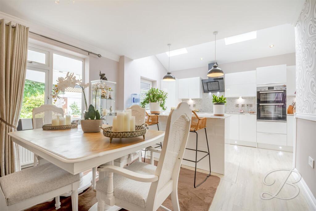 House in Bolsover, Glapwell - More
