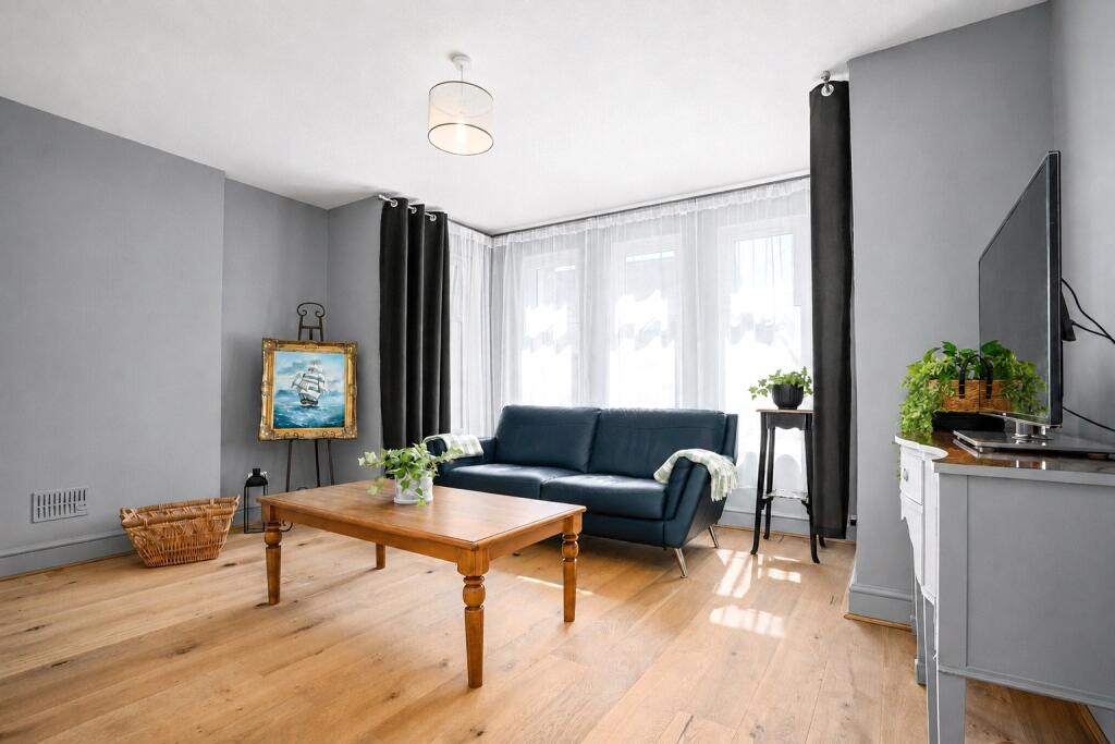 House in Swansea - View 4