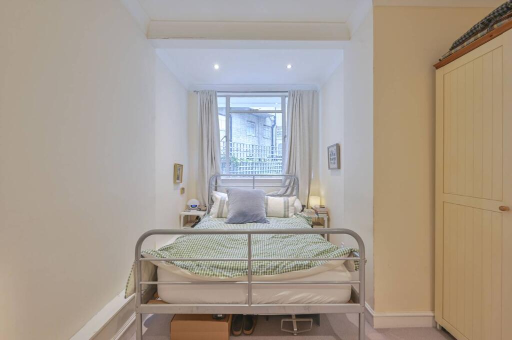 Main image of property: St George's Drive, Pimlico, London, SW1V