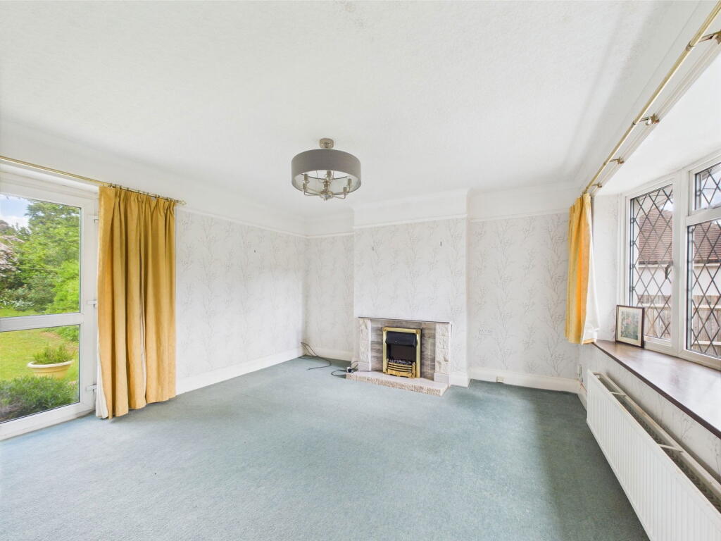 Lime Tree Avenue, Findon Valley, Worthing BN14 0DL photo 2