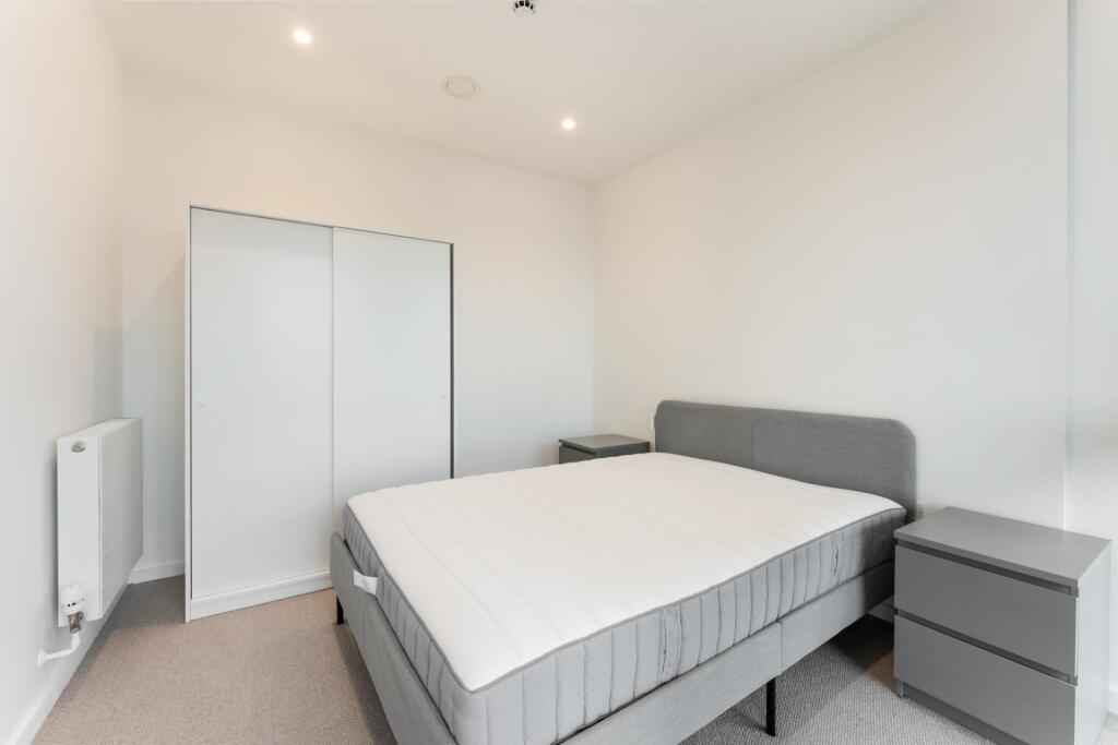 Vetro Court, 6 Salter Street, London, E14 - More