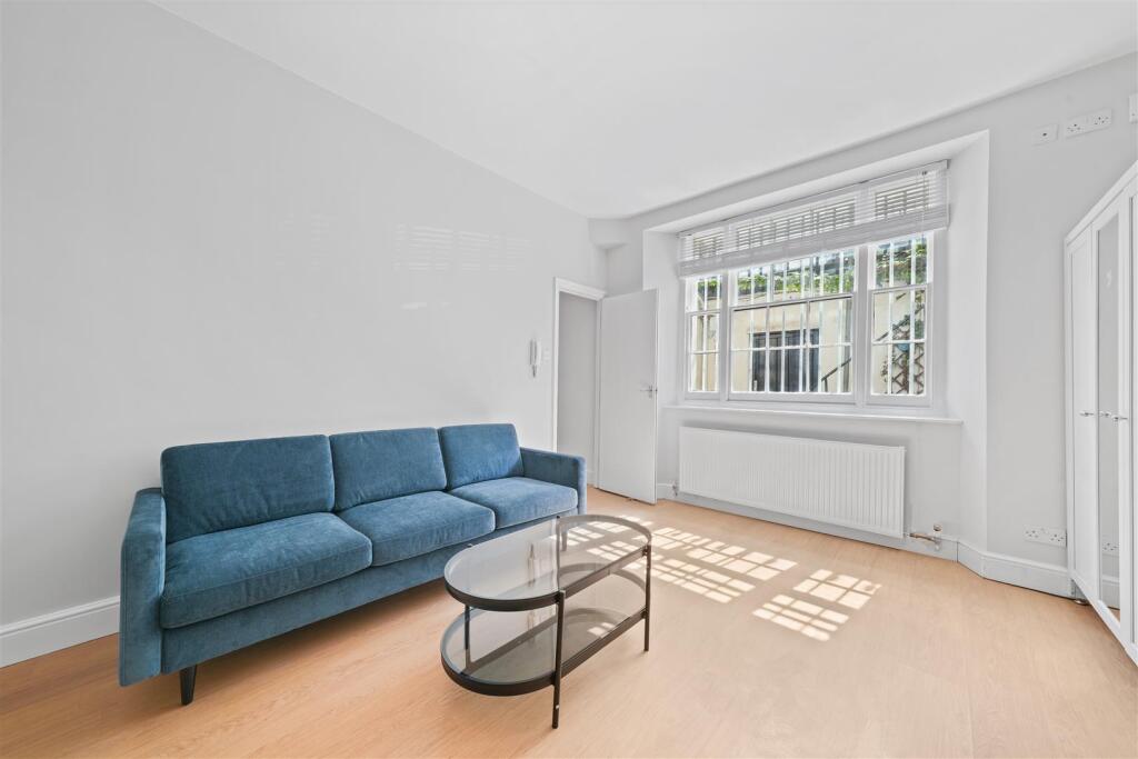 Apartment in London, Pimlico - View 3