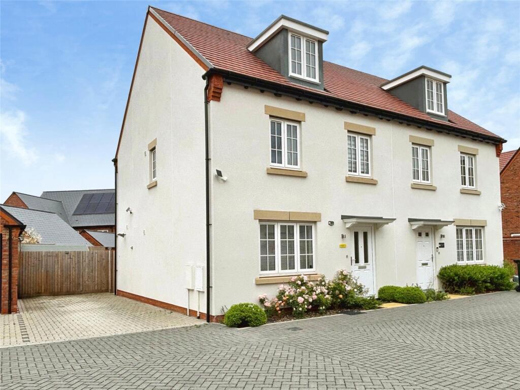 Main image of property: Taunton Road, Bicester, Oxfordshire