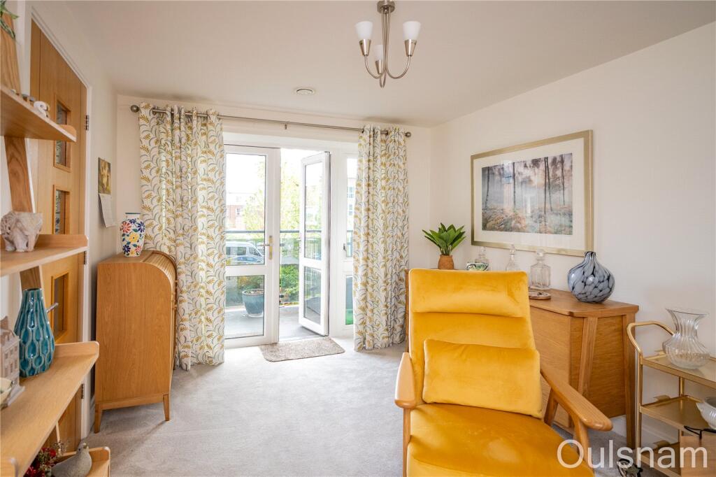 Apartment in Bromsgrove - View 4