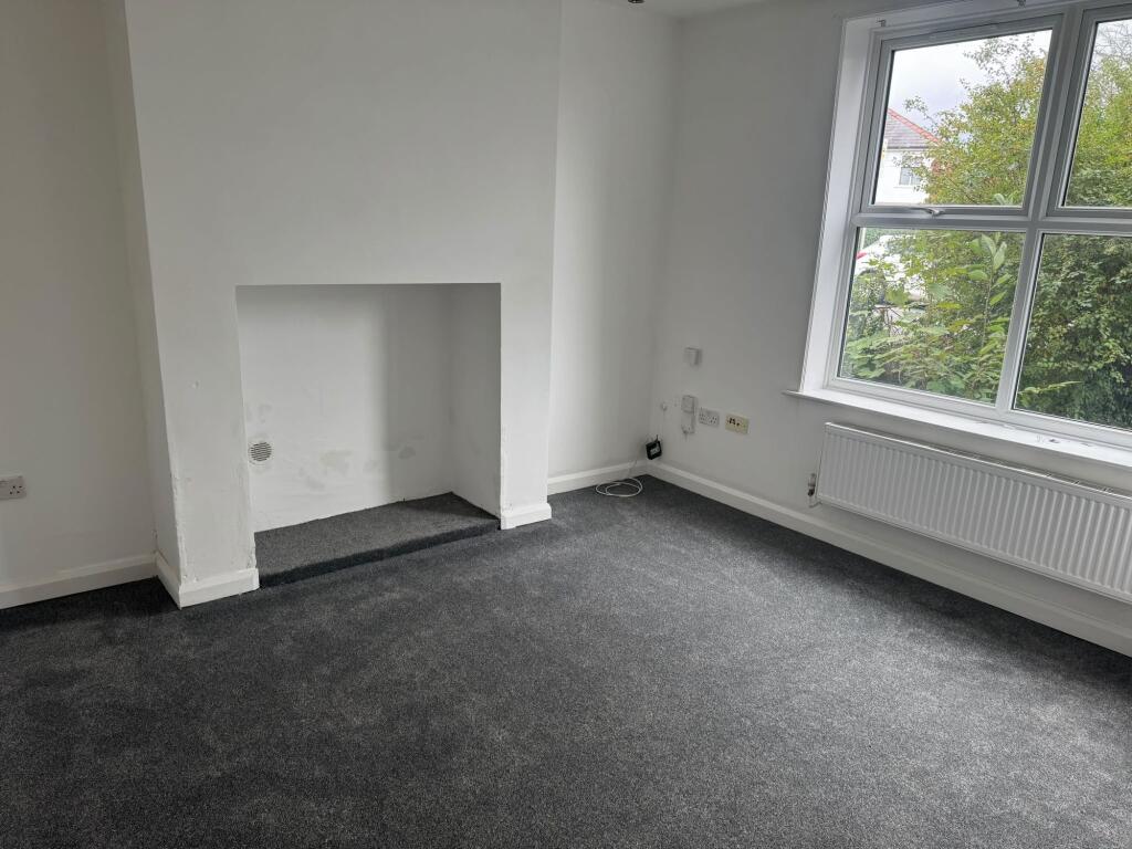 Plodder Lane, Farnworth, BL4 photo 2