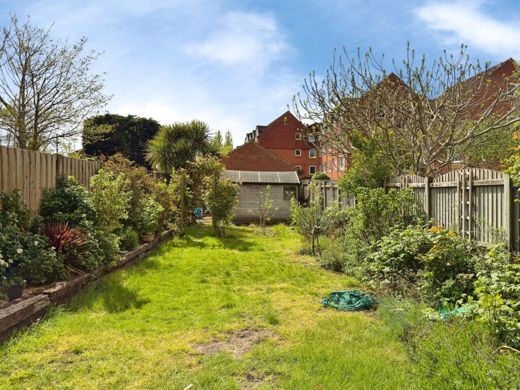 Main image of property: River View Road, Southampton, SO18 1NW