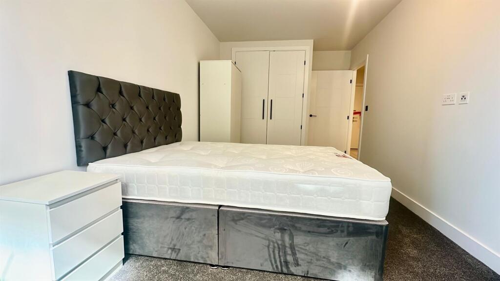 Additional image 7 of Brand New Home - Glasswater Locks, Birmingham, B4