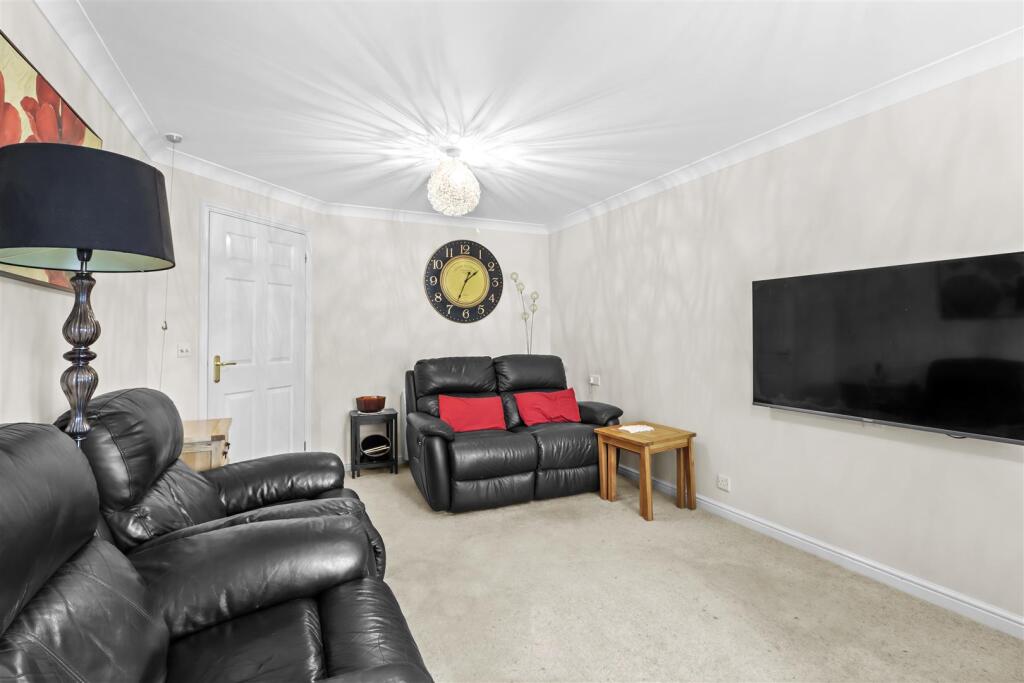 Apartment in Wealden, Hailsham - View 3