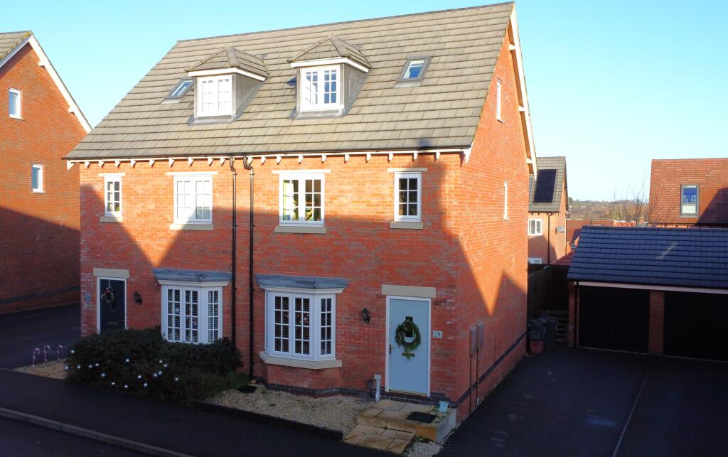 Main image of property: Glade Lane, Ashby-De-La-Zouch, LE65