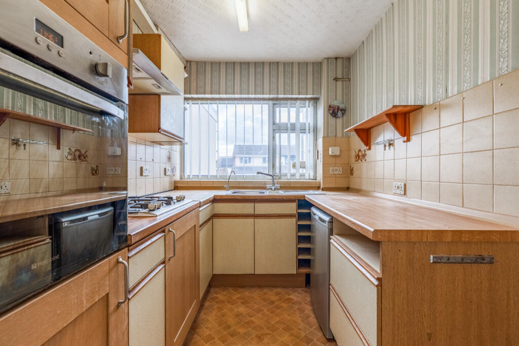 House in Worcester - View 3