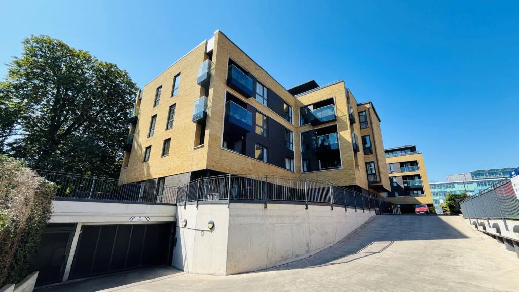Main image of property: 40 Skylark Court, 33 Pipit Drive, London, SW15 3AW