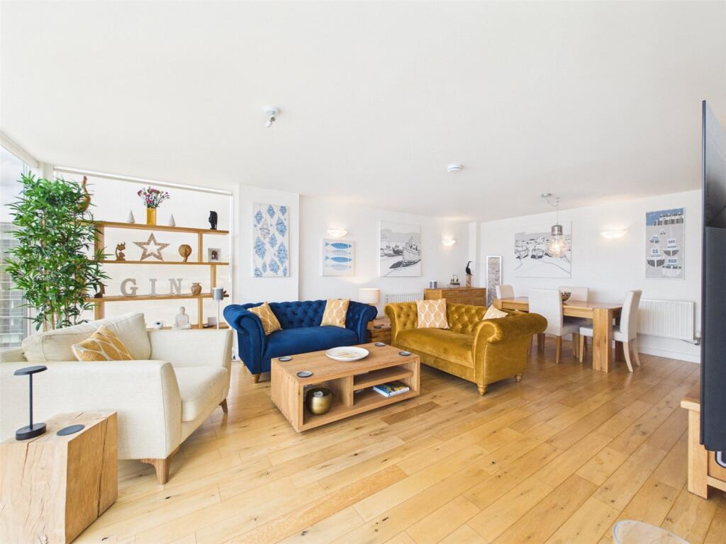 Apartment in Plymouth - View 4