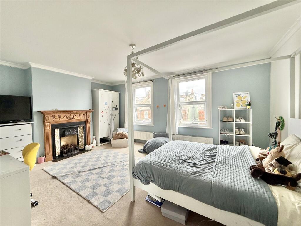 House in Eastbourne, East Sussex - View 5
