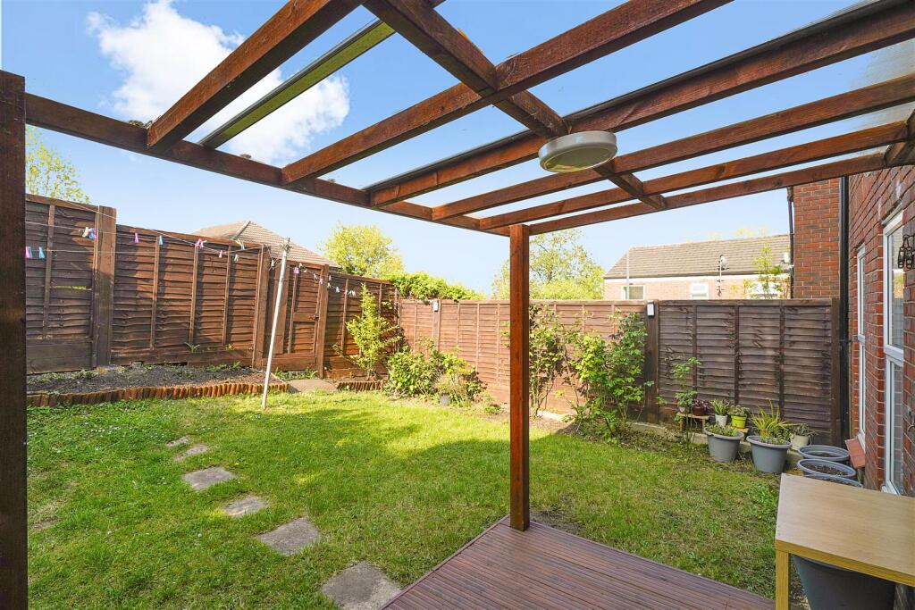 House in Harrow - More