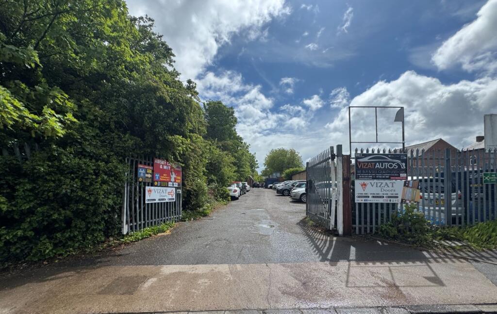 Main image of property: Units 15 - 23 Layton Road, Leicester, LE5 0PU