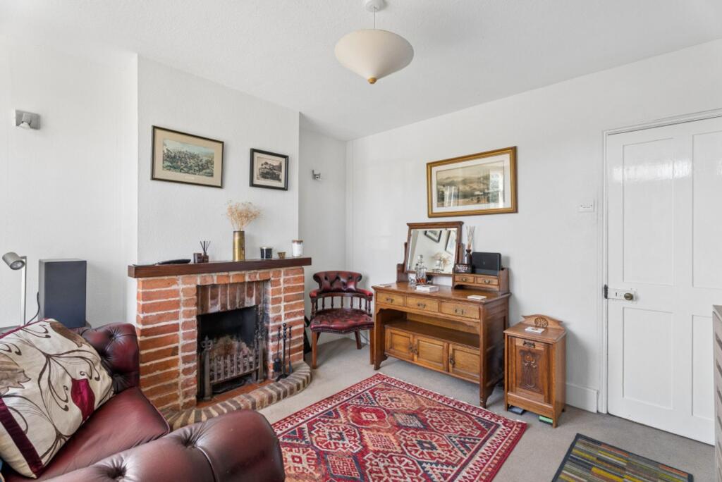 House in Hemel Hempstead - More