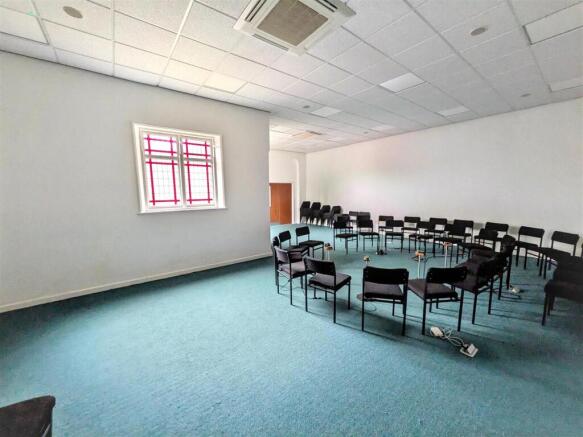 Reception room 1b new.jpg