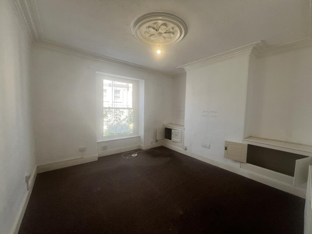 Apartment in Plymouth - View 4