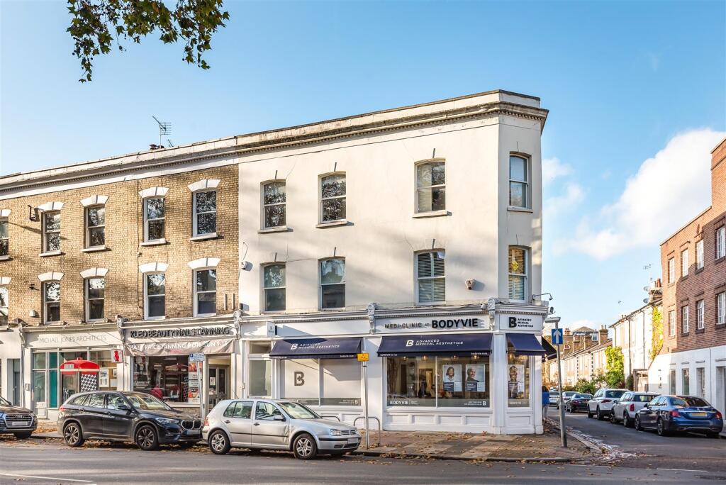 Main image of property: Kew Road, Richmond