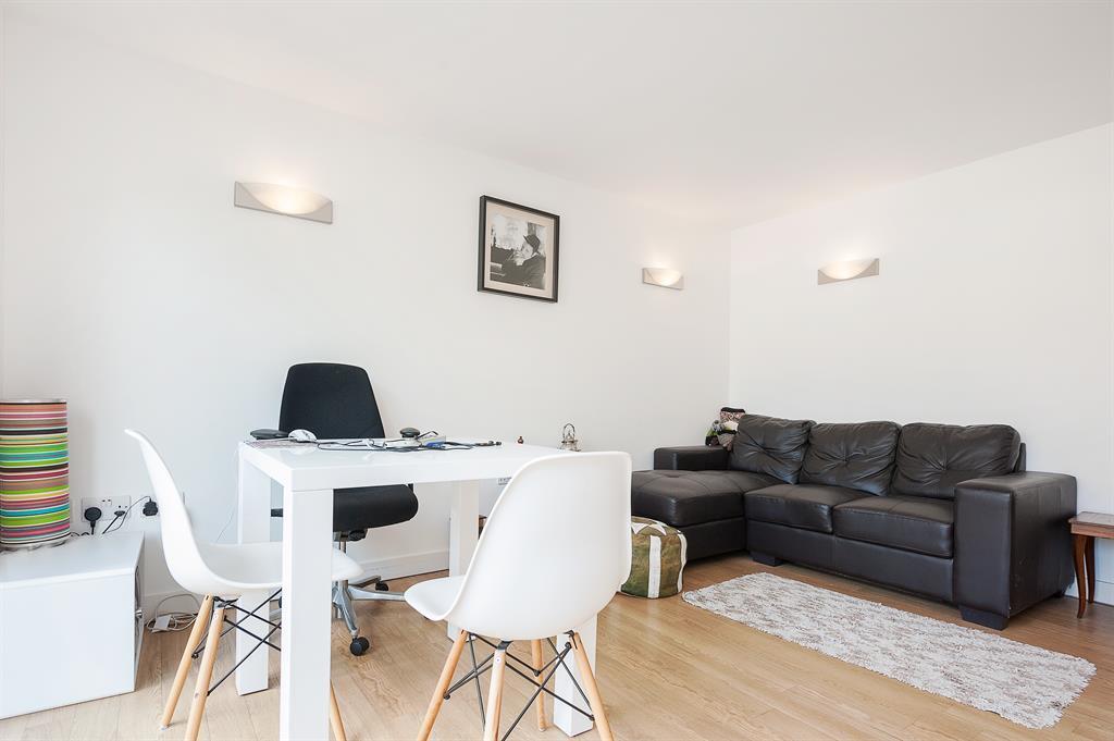 Main image of property: Green Lanes, London, N16