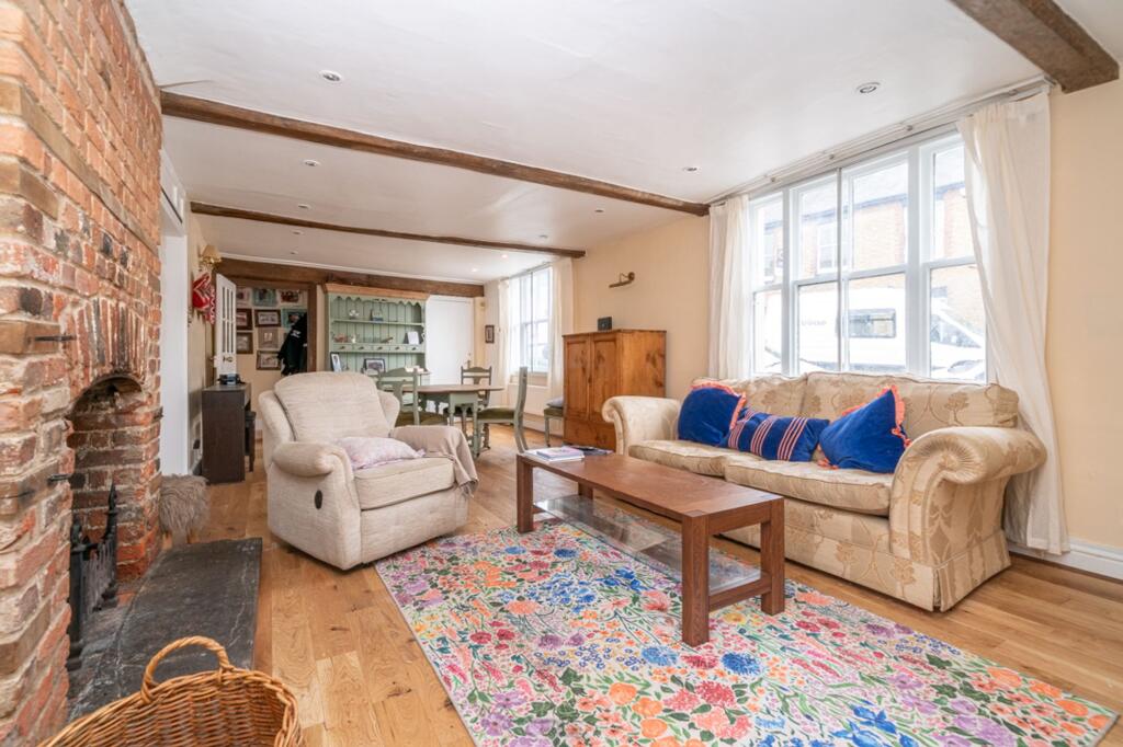House in St Albans, Redbourn - More