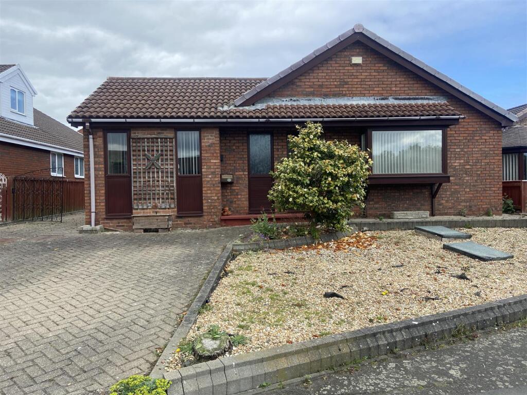 3-bed detached on Hatfield Drive, Seghill, Cramlington, £330,000