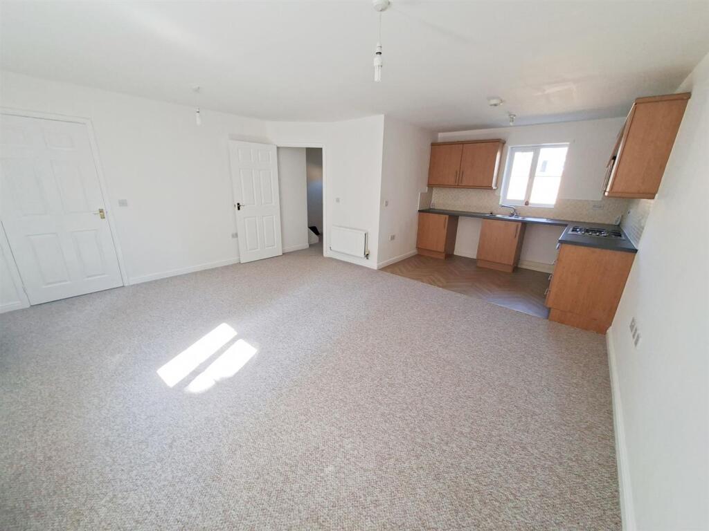 House in Northampton - More
