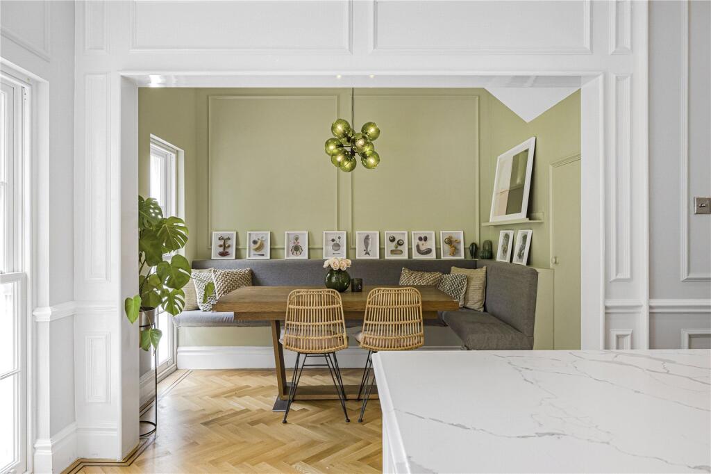 House in London - More