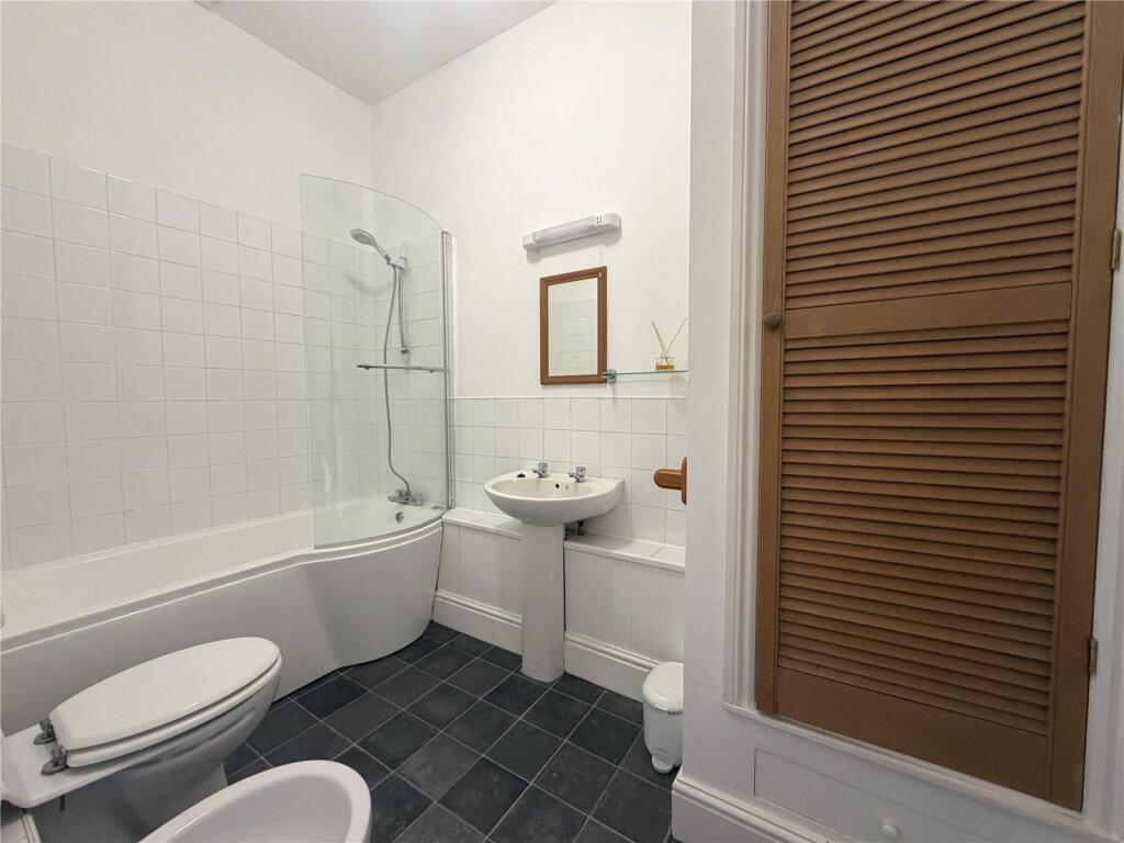 Apartment in Dorchester, Frampton - View 4