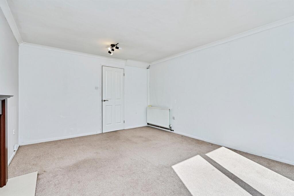 House in Sandwell, West Midlands - View 6